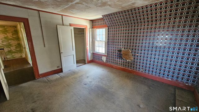 21 Bloomfield Avenue, Hartford, CT 06105