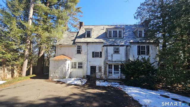 21 Bloomfield Avenue, Hartford, CT 06105