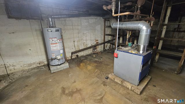 21 Bloomfield Avenue, Hartford, CT 06105