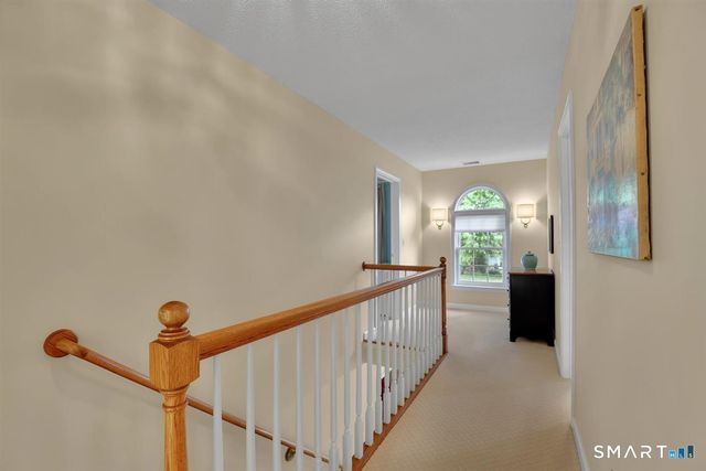11 Dunne Wood Court, Farmington, CT 06085