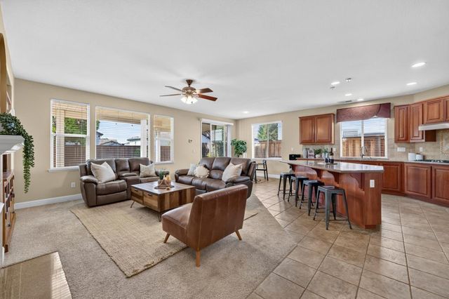 1401 Alder Creek Ct, Lincoln, CA 95648