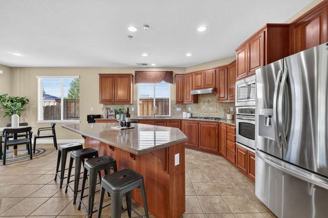1401 Alder Creek Ct, Lincoln, CA 95648