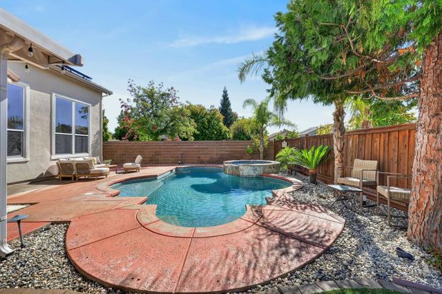 1401 Alder Creek Ct, Lincoln, CA 95648