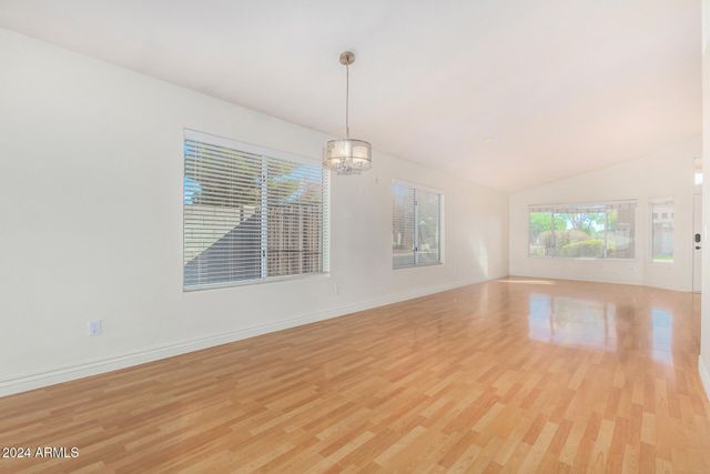 8338 W PARADISE Drive, Peoria, AZ 85345