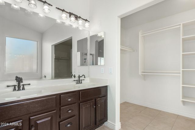 8338 W PARADISE Drive, Peoria, AZ 85345