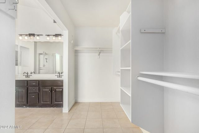 8338 W PARADISE Drive, Peoria, AZ 85345