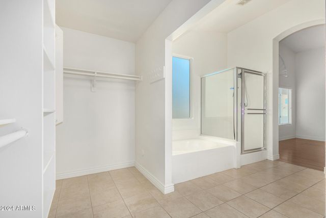 8338 W PARADISE Drive, Peoria, AZ 85345