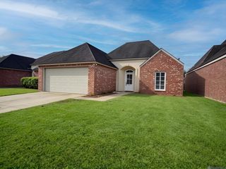 12457 Dutchtown Villa Dr, Geismar, LA 70734