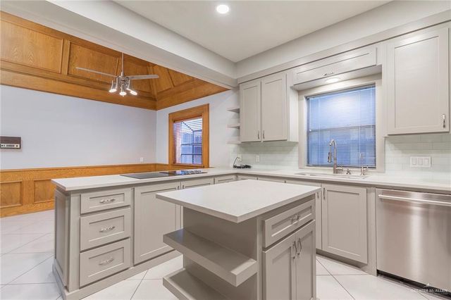 305 Cardinal Avenue, Mcallen, TX 78504