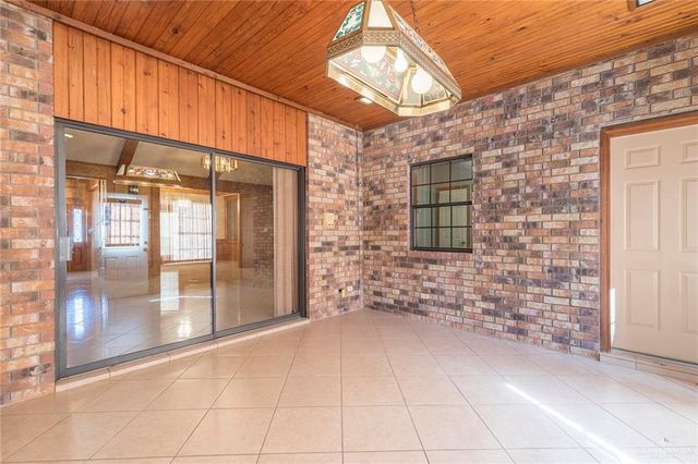 305 Cardinal Avenue, Mcallen, TX 78504