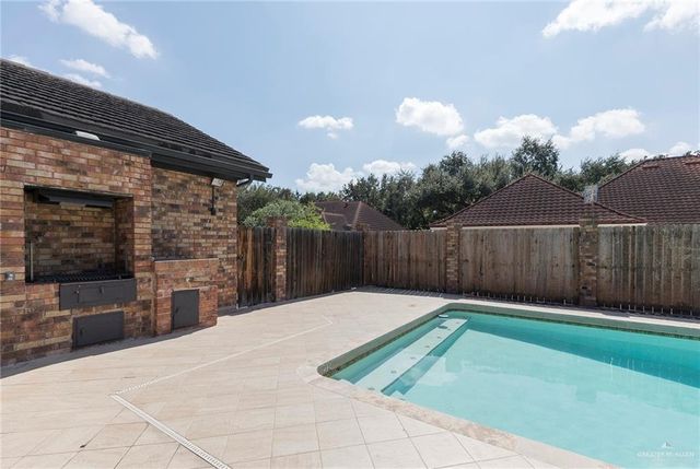 305 Cardinal Avenue, Mcallen, TX 78504