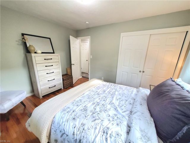 4912 Erskine ST, Virginia Beach, VA 23462