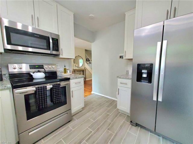 4912 Erskine ST, Virginia Beach, VA 23462