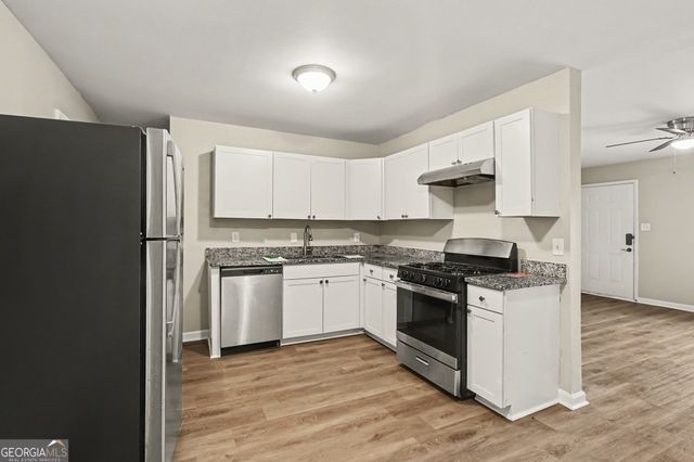 2328 Emerald Lake Court, Decatur, GA 30035