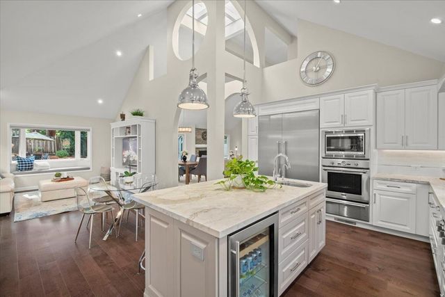 411 Hedgerow Court, Mountain View, CA 94041