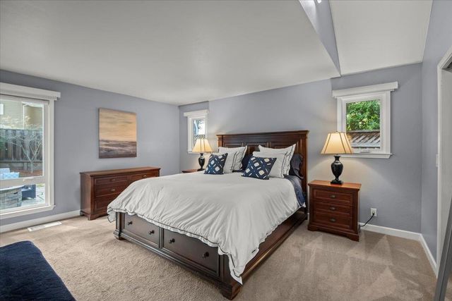 411 Hedgerow Court, Mountain View, CA 94041