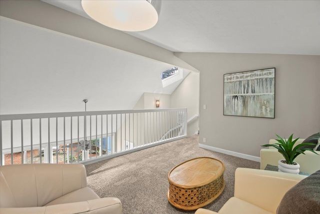 411 Hedgerow Court, Mountain View, CA 94041