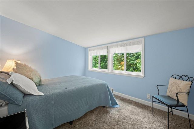 411 Hedgerow Court, Mountain View, CA 94041