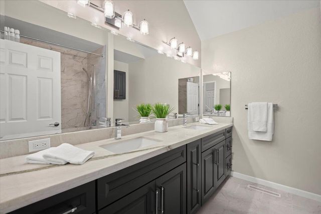 411 Hedgerow Court, Mountain View, CA 94041