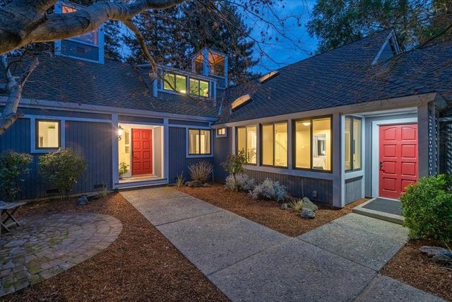 411 Hedgerow Court, Mountain View, CA 94041
