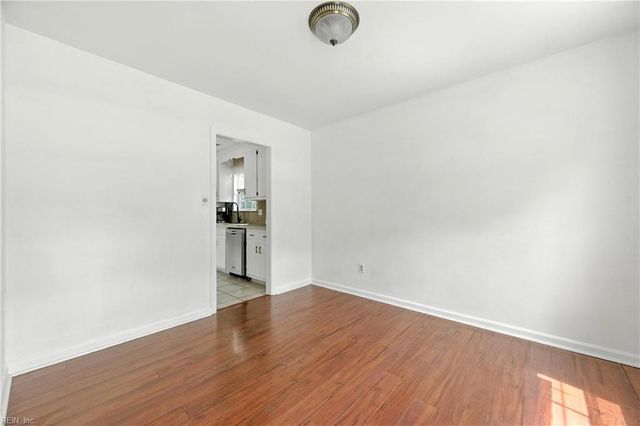 735 Trails LN, Newport News, VA 23608