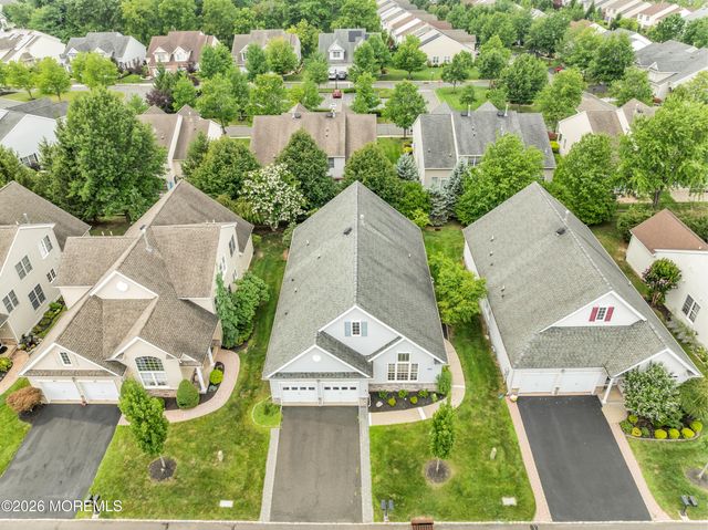 29 Constitution Way, Franklin Twp, NJ 08873