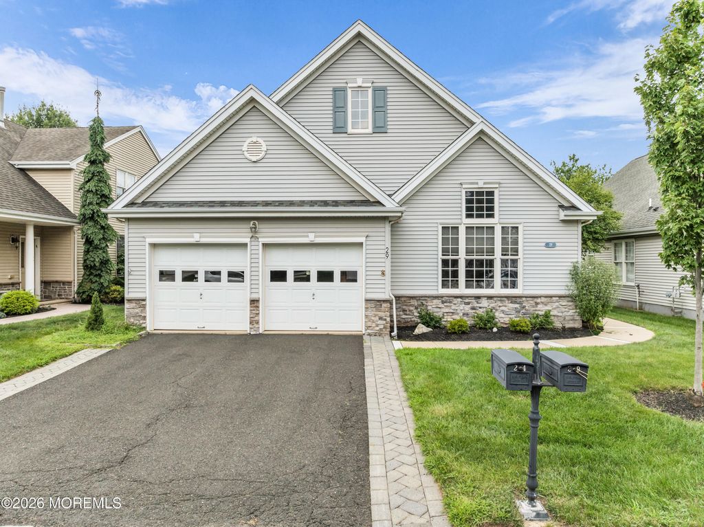 29 Constitution Way, Franklin Twp, NJ 08873