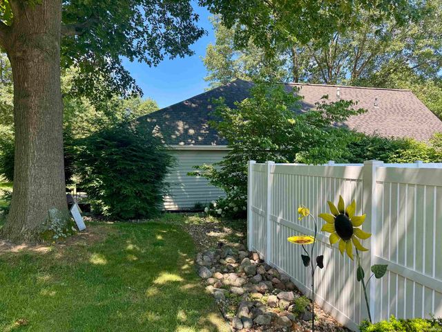 823 Frontier Drive, Rochester, IN 46975