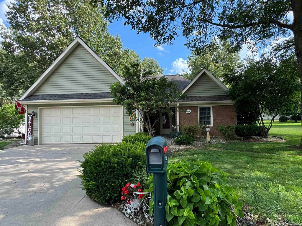 823 Frontier Drive, Rochester, IN 46975