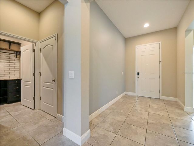 1064 GRAND HILLTOP DRIVE, Apopka, FL 32703