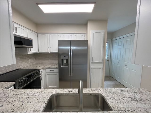 2916 Kathleen Lane, Euless, TX 76039