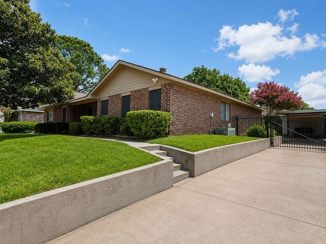 2916 Kathleen Lane, Euless, TX 76039