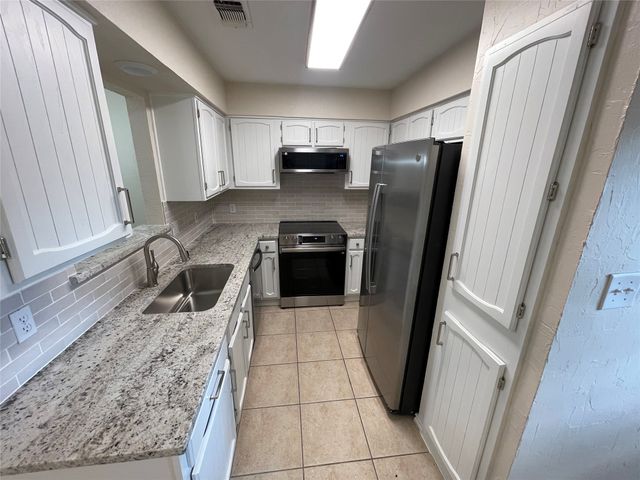 2916 Kathleen Lane, Euless, TX 76039
