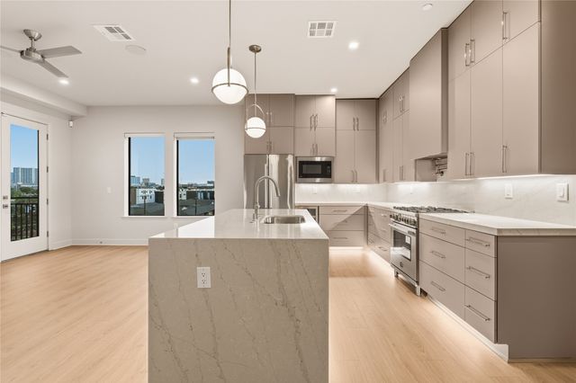 1900 S Ervay Street 416, Dallas, TX 75215