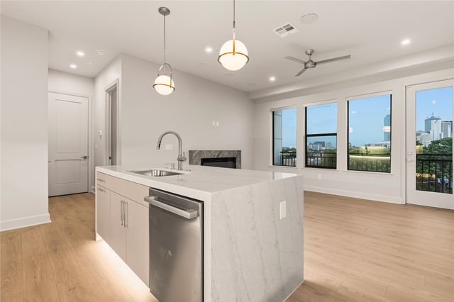 1900 S Ervay Street 416, Dallas, TX 75215