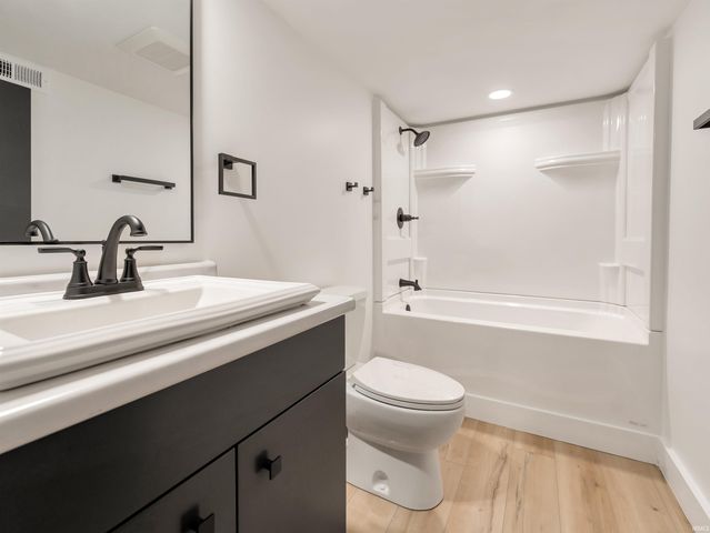 538 Clayton Avenue, Fort Wayne, IN 46808