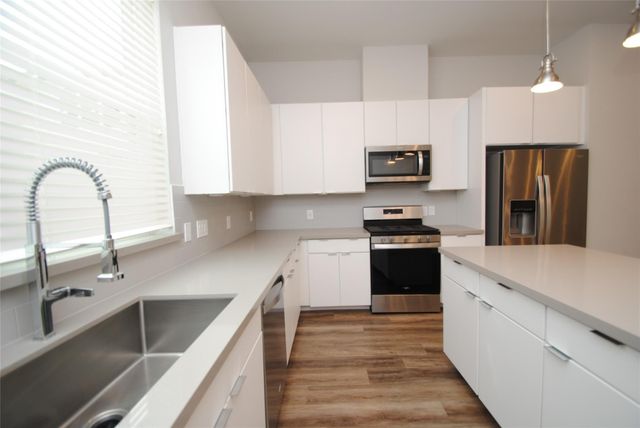 1270 N Post Oak Road A, Houston, TX 77055