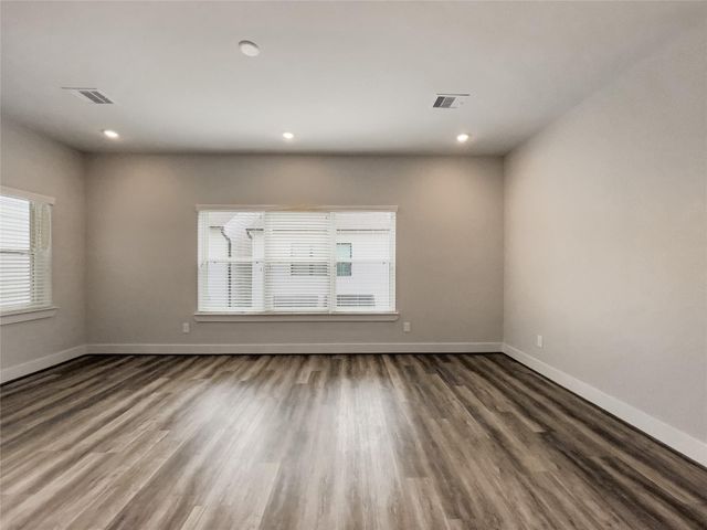 1270 N Post Oak Road A, Houston, TX 77055