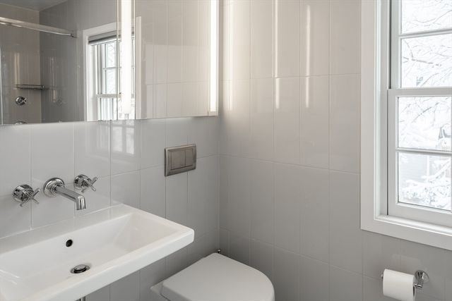 78 Howitt Rd, Boston, MA 02132