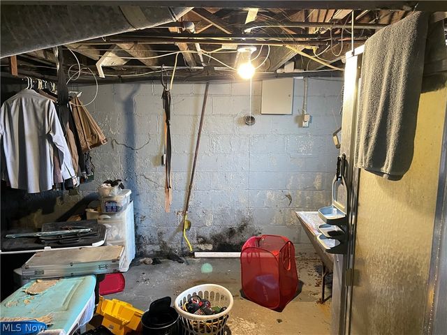 414 E Laclede Avenue, Youngstown, OH 44507