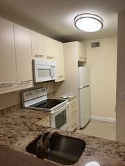 10733 Cleary Blvd 112, Plantation, FL 33324