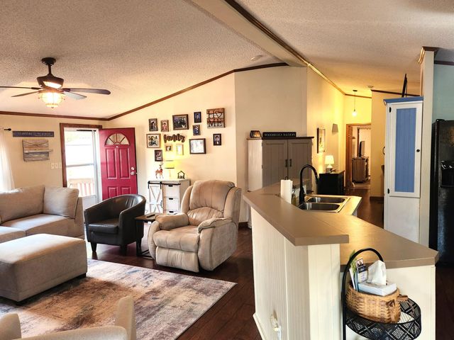 1012 Princess Trace Circle, Summerton, SC 29148