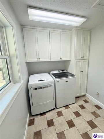 72 Five Oaks Drive, Elizabethtown, KY 42701