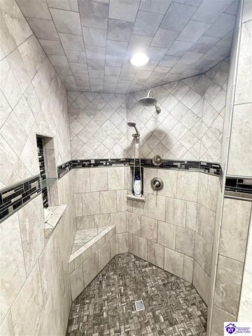 72 Five Oaks Drive, Elizabethtown, KY 42701