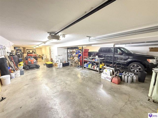 72 Five Oaks Drive, Elizabethtown, KY 42701