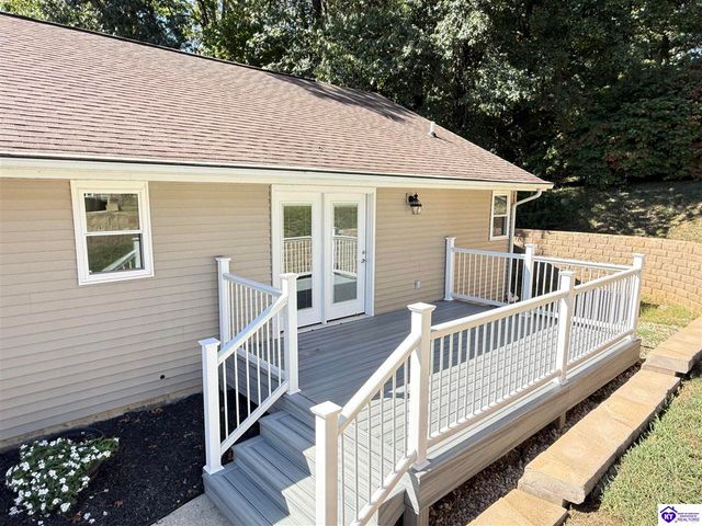 72 Five Oaks Drive, Elizabethtown, KY 42701