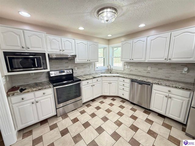 72 Five Oaks Drive, Elizabethtown, KY 42701