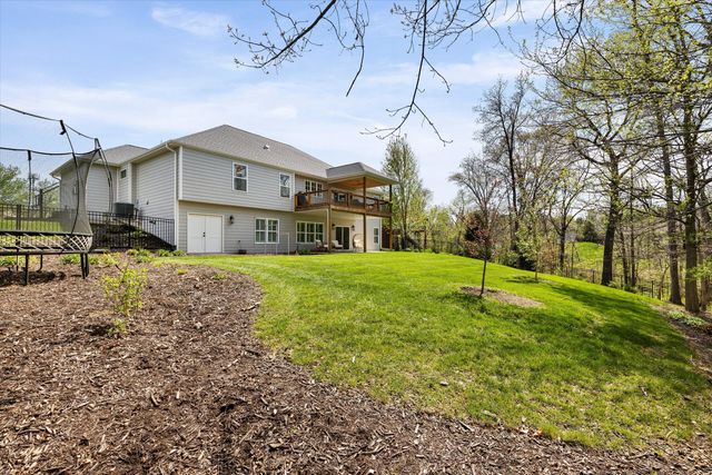 5201 CLAYBROOK CT, Columbia, MO 65203