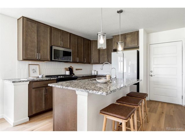 6317 Hanover St, Denver, CO 80238