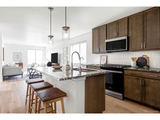 6317 Hanover St, Denver, CO 80238